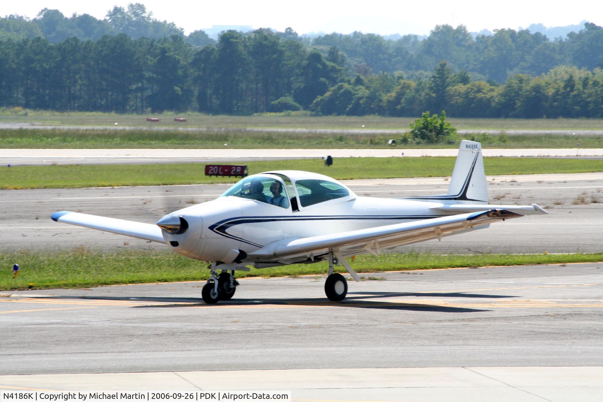 N4186K, 1948 Ryan Navion C/N NAV-4-1186, Taxing to hanger