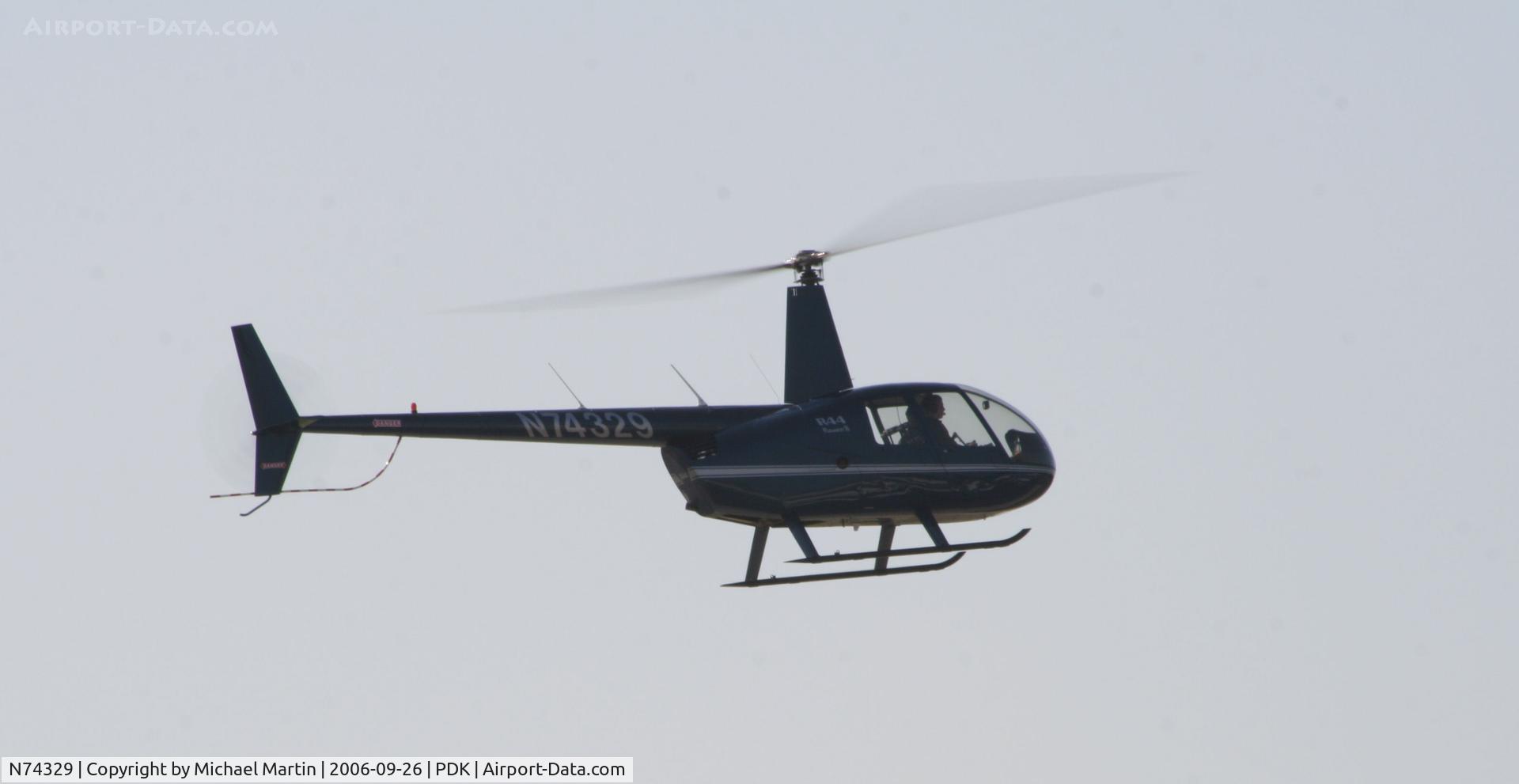 N74329, 2004 Robinson R44 II C/N 10560, Enroute to landing at Mercury Air Service