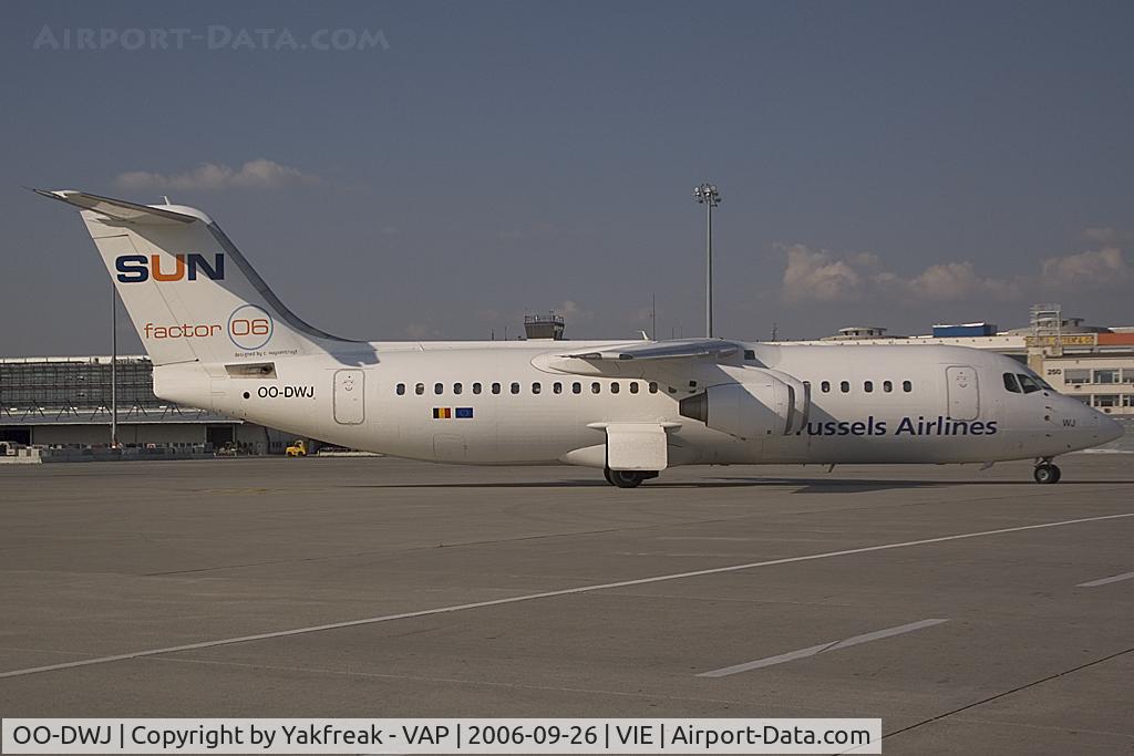 OO-DWJ, 1999 British Aerospace Avro 146-RJ100 C/N E3355, SN Brussels Avro 100 with special tail colors