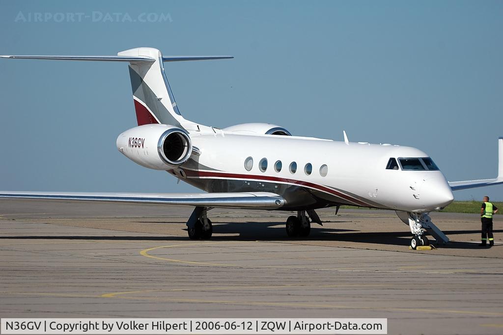 N36GV, 2002 Gulfstream Aerospace G-V C/N 674, Gulfstream GV