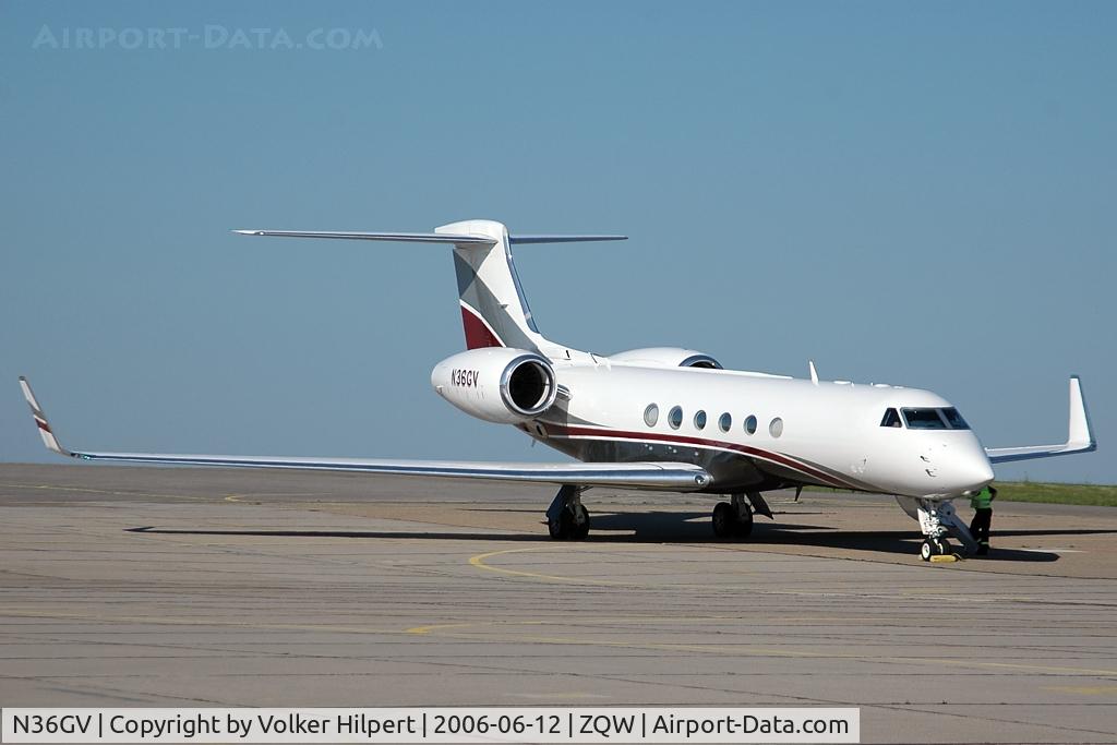 N36GV, 2002 Gulfstream Aerospace G-V C/N 674, Gulfstream GV