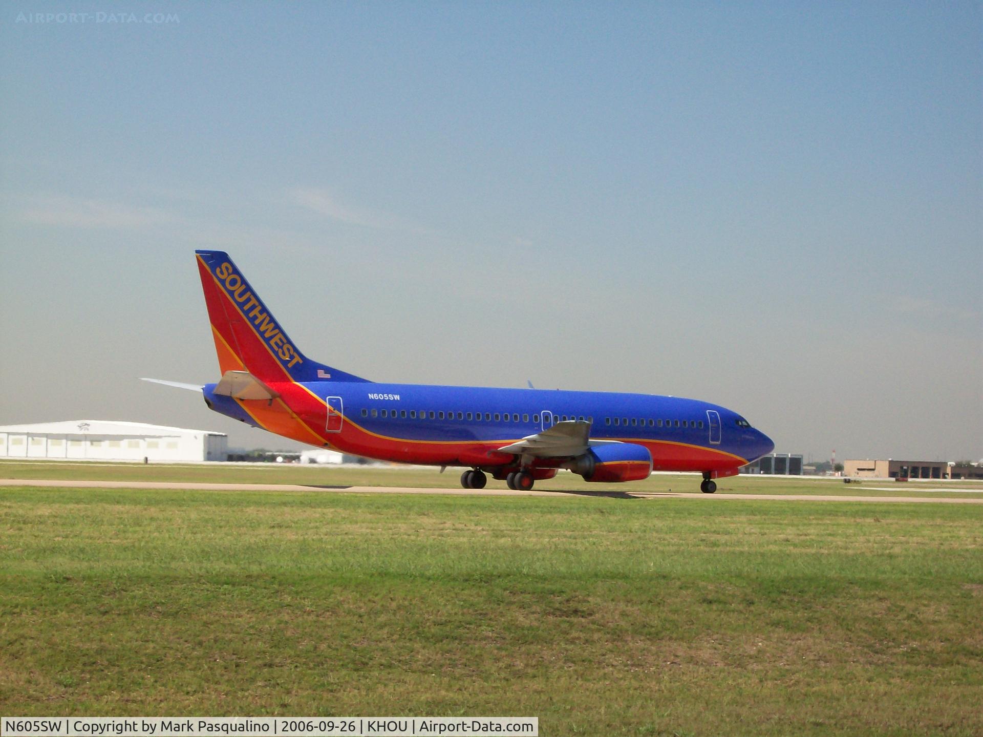 N605SW, 1995 Boeing 737-3H4 C/N 27956, Boeing 737-300