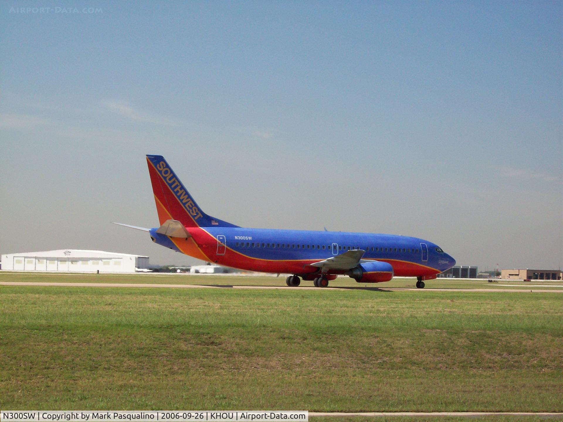 N300SW, 1984 Boeing 737-3H4 C/N 22940, Boeing 737-300
