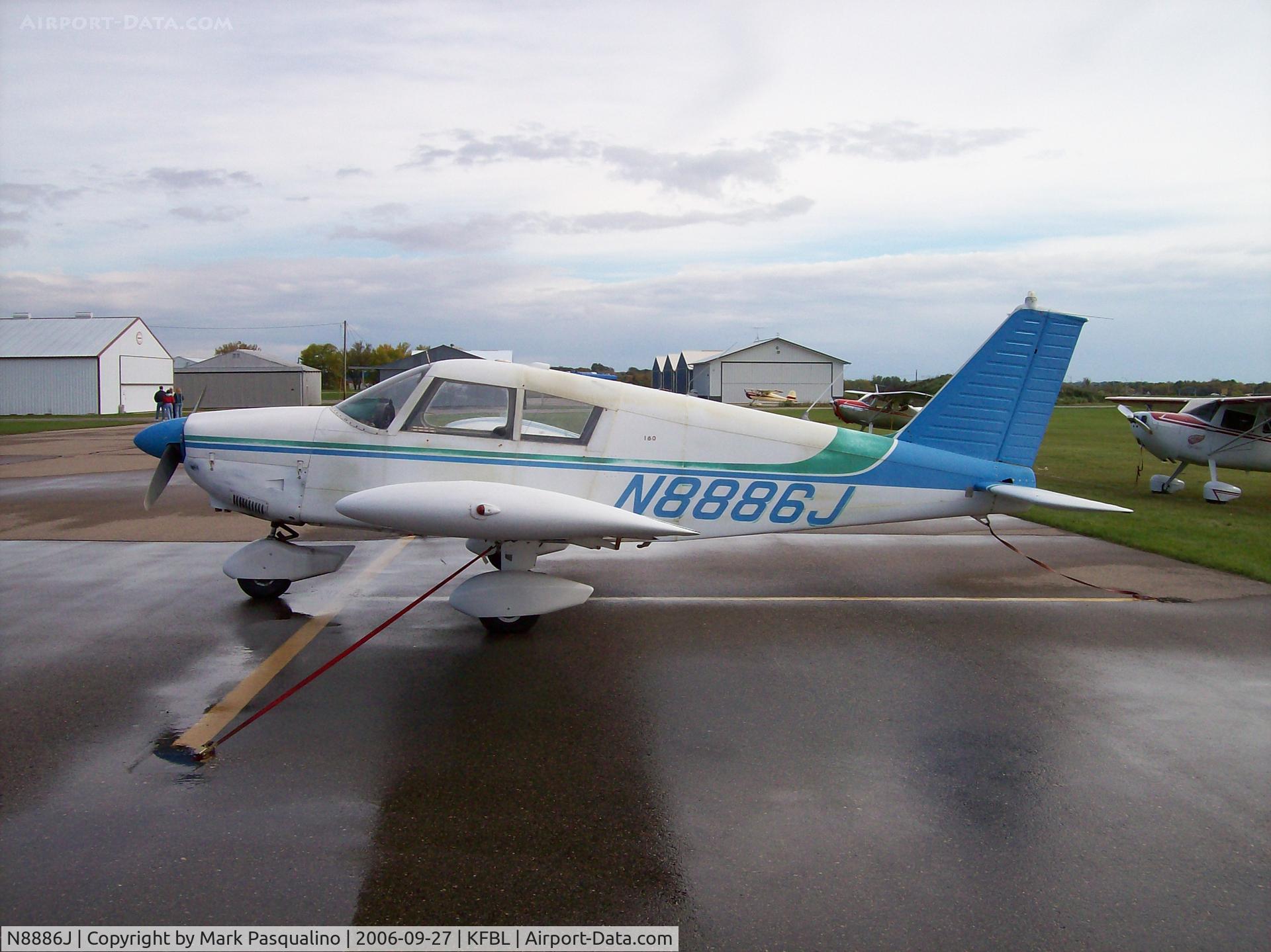N8886J, Piper PA-28-180 C/N 28-2860, Piper PA-28-180