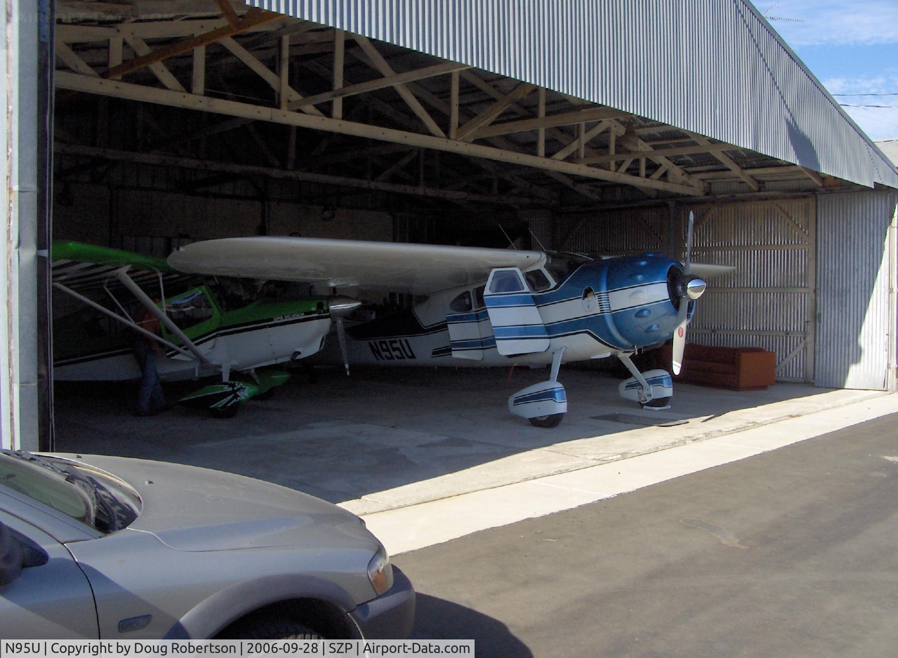 N95U, 1951 Cessna 195A C/N 7714, 1951 Cessna 195A BUSINESSLINER, Jacobs R755A-2  275 Hp, in hangar