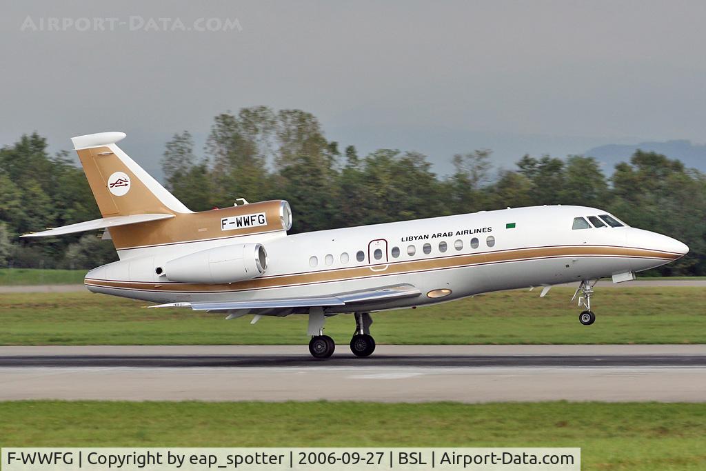 F-WWFG, 2007 Dassault Falcon 900EX C/N 183, landing on runway 16 for maintenance at Jet Aviation