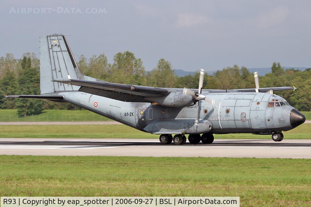 R93, Transall C-160R C/N 93, landing on runway 16