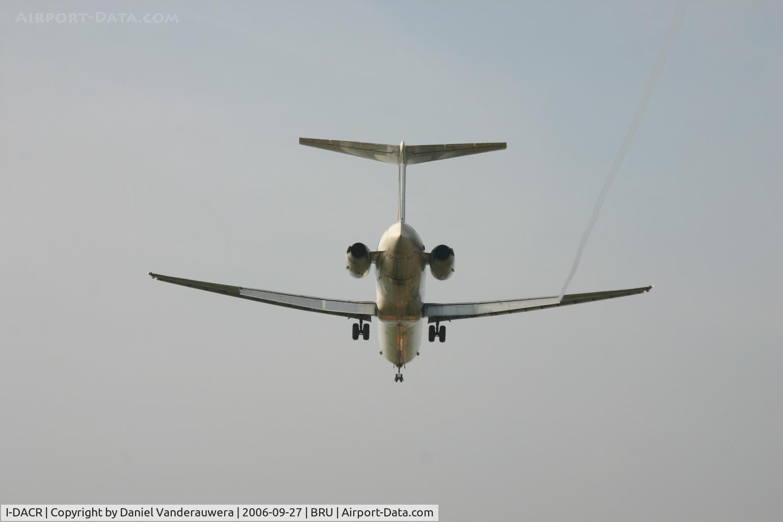 I-DACR, 1990 McDonnell Douglas MD-82 (DC-9-82) C/N 49975/1775, arival of flight AZ156 from FCO on rwy 25L