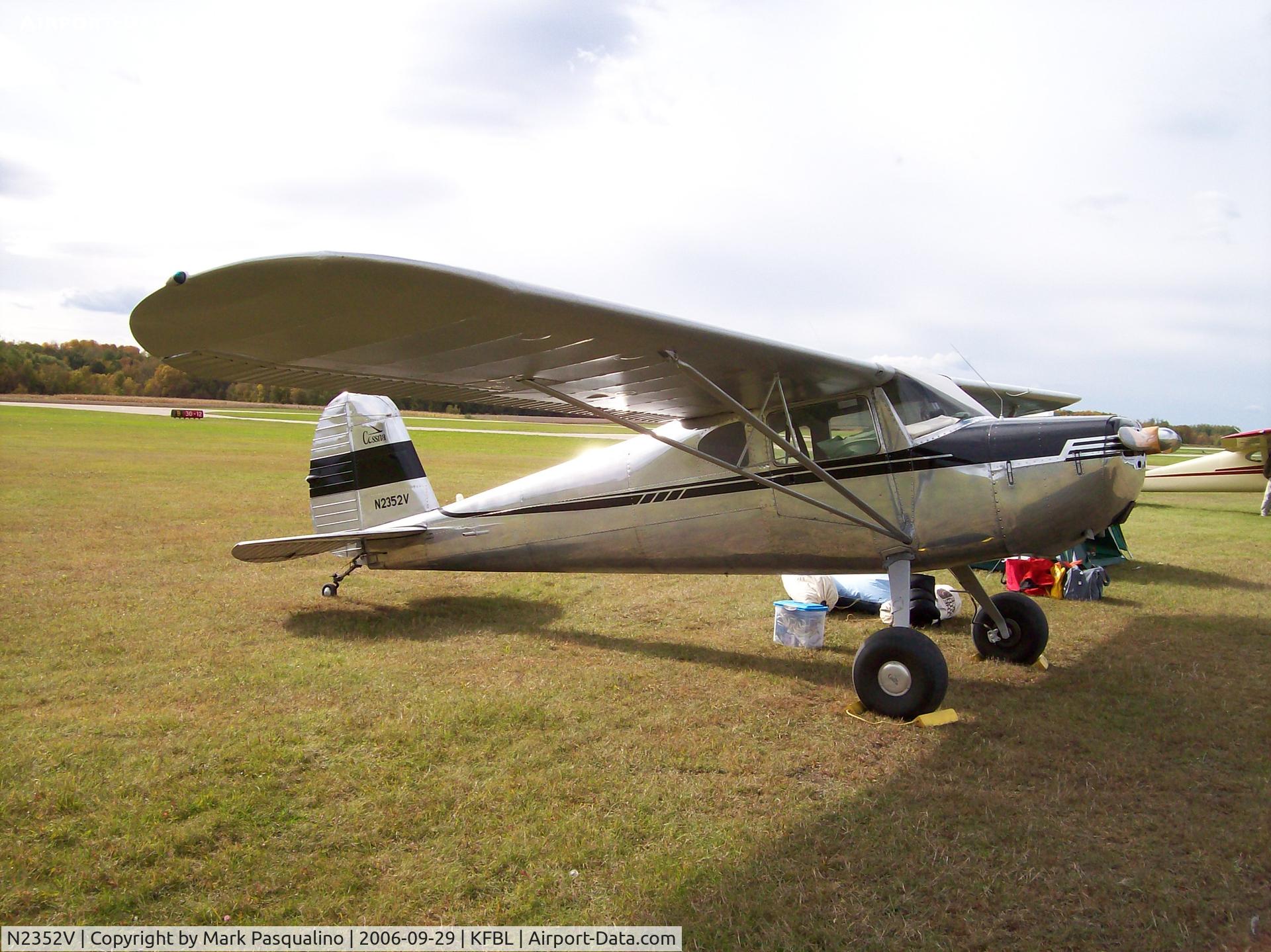 N2352V, 1948 Cessna 140 C/N 14588, Cessna 140