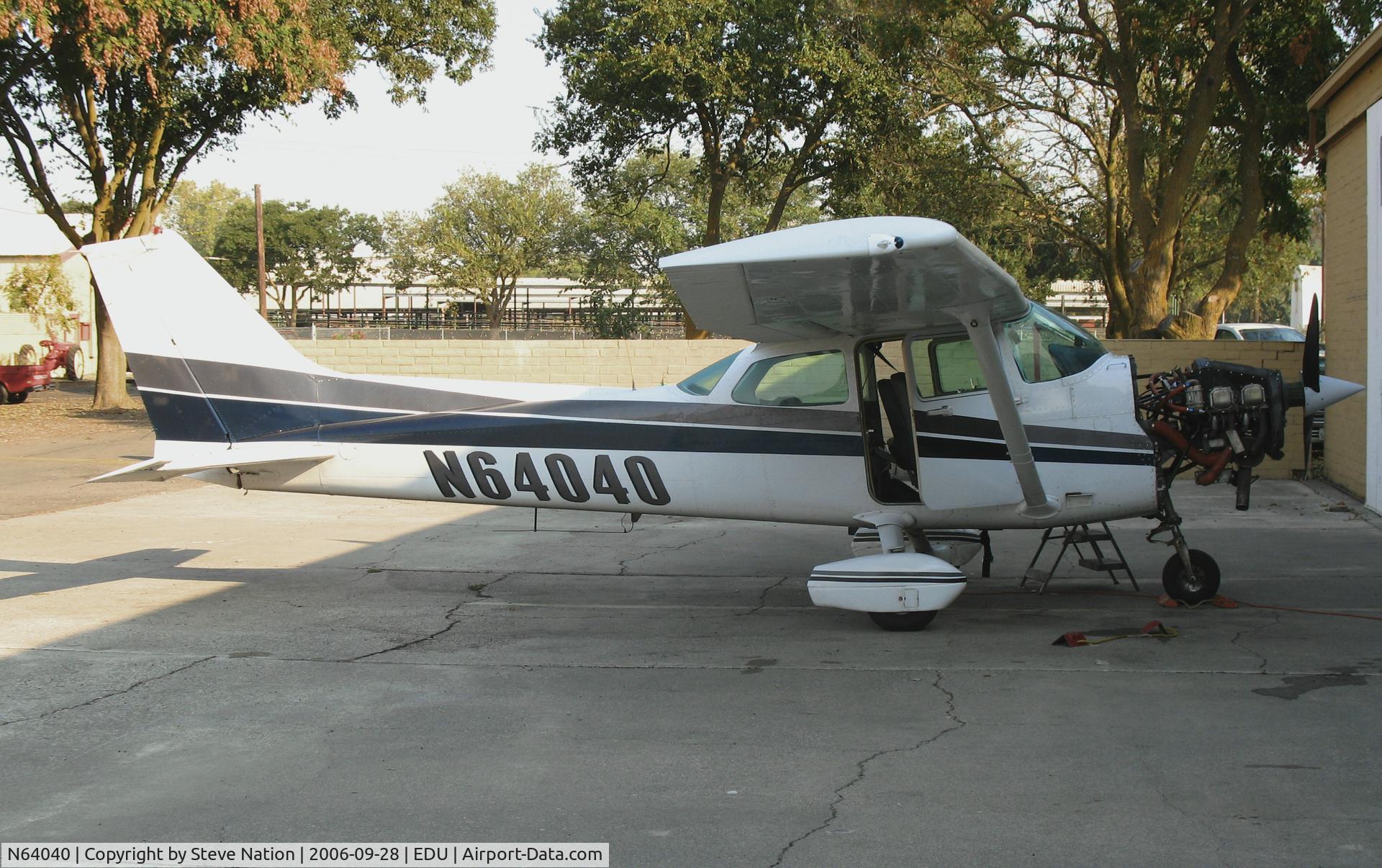 N64040, 1981 Cessna 172P C/N 17275509, 1981 Cessna 172P minus cowl @ University Airport (Davis), CA