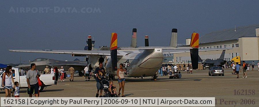 162158, Grumman C-2A Greyhound C/N 38, Love the tails of VRC-40's girls...nice and colorful