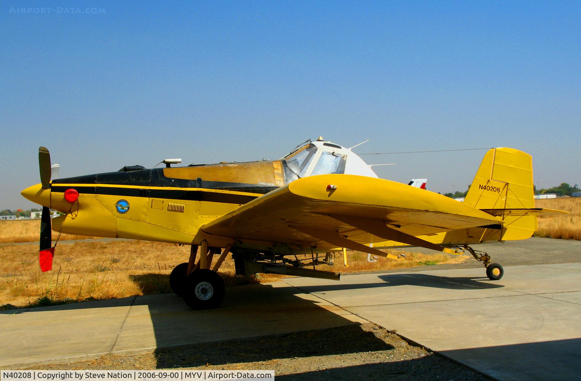 N40208, 1980 Ayres S2R-T34 Thrush C/N T34-023, Gary Dibble's 1980 Ayres S2R-T34 rigged as duster @ Yuba County Airport (Marysville), CA