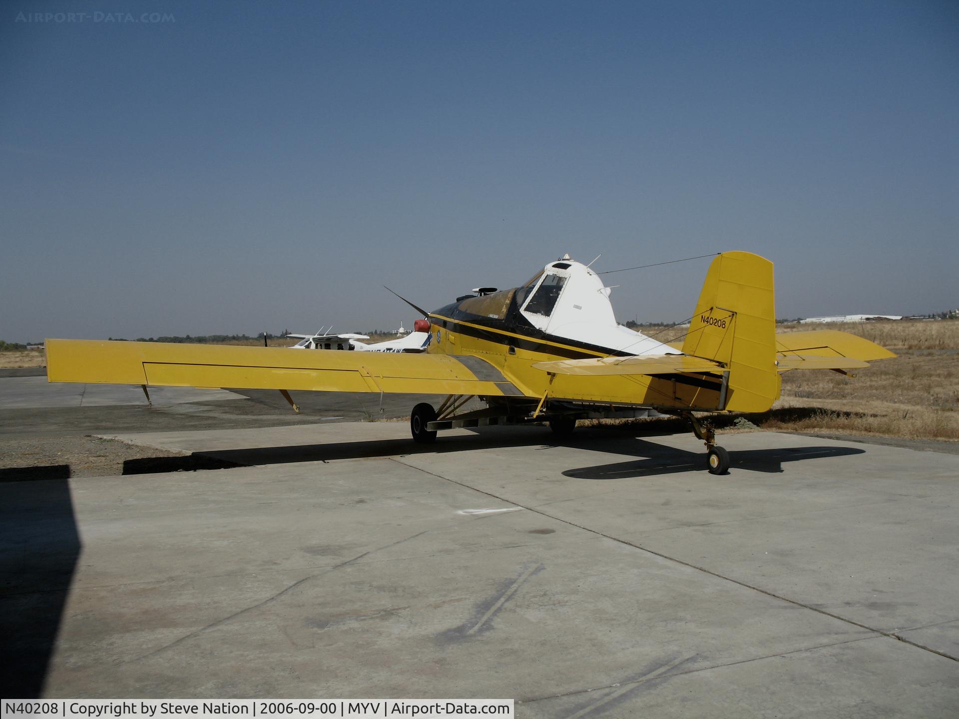 N40208, 1980 Ayres S2R-T34 Thrush C/N T34-023, Gary Dibble's 1980 Ayres S2R-T34 rigged as duster @ Yuba County Airport (Marysville), CA