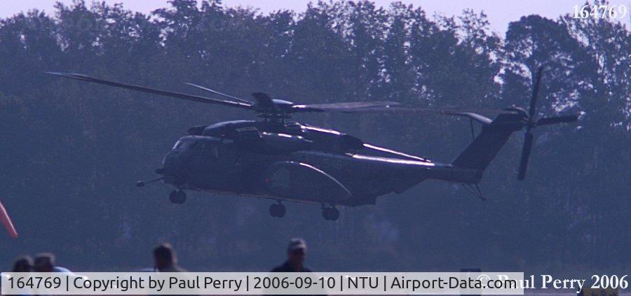 164769, Sikorsky MH-53E Sea Dragon C/N 65-612, Sea Dragon coming in to prep for her part in the show