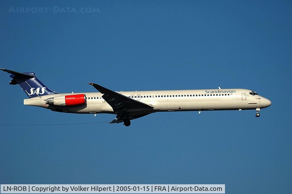 LN-ROB, 1996 McDonnell Douglas MD-90-30 C/N 53462, McDonnell Douglas MD-90-30