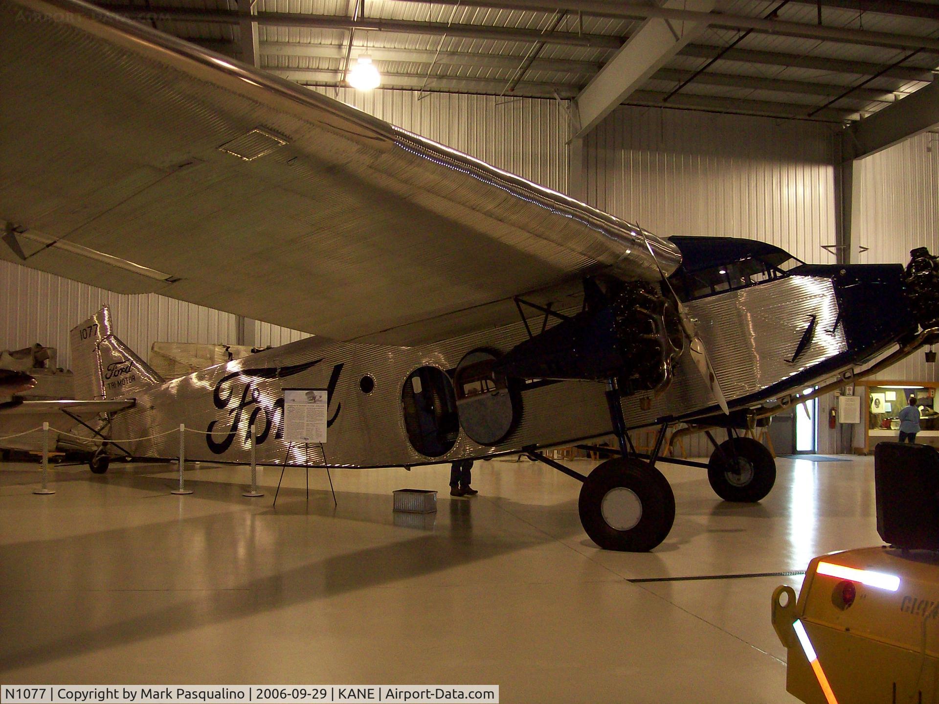 N1077, 1927 Ford 4-AT-B Tri-Motor C/N 10, Ford 4-AT-B