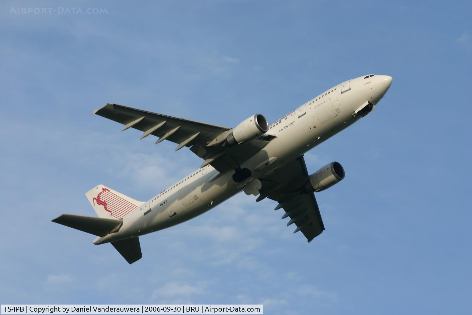 TS-IPB, 1990 Airbus A300B4-605R C/N 563, flight TU789 to Tunis, departing from rwy 20