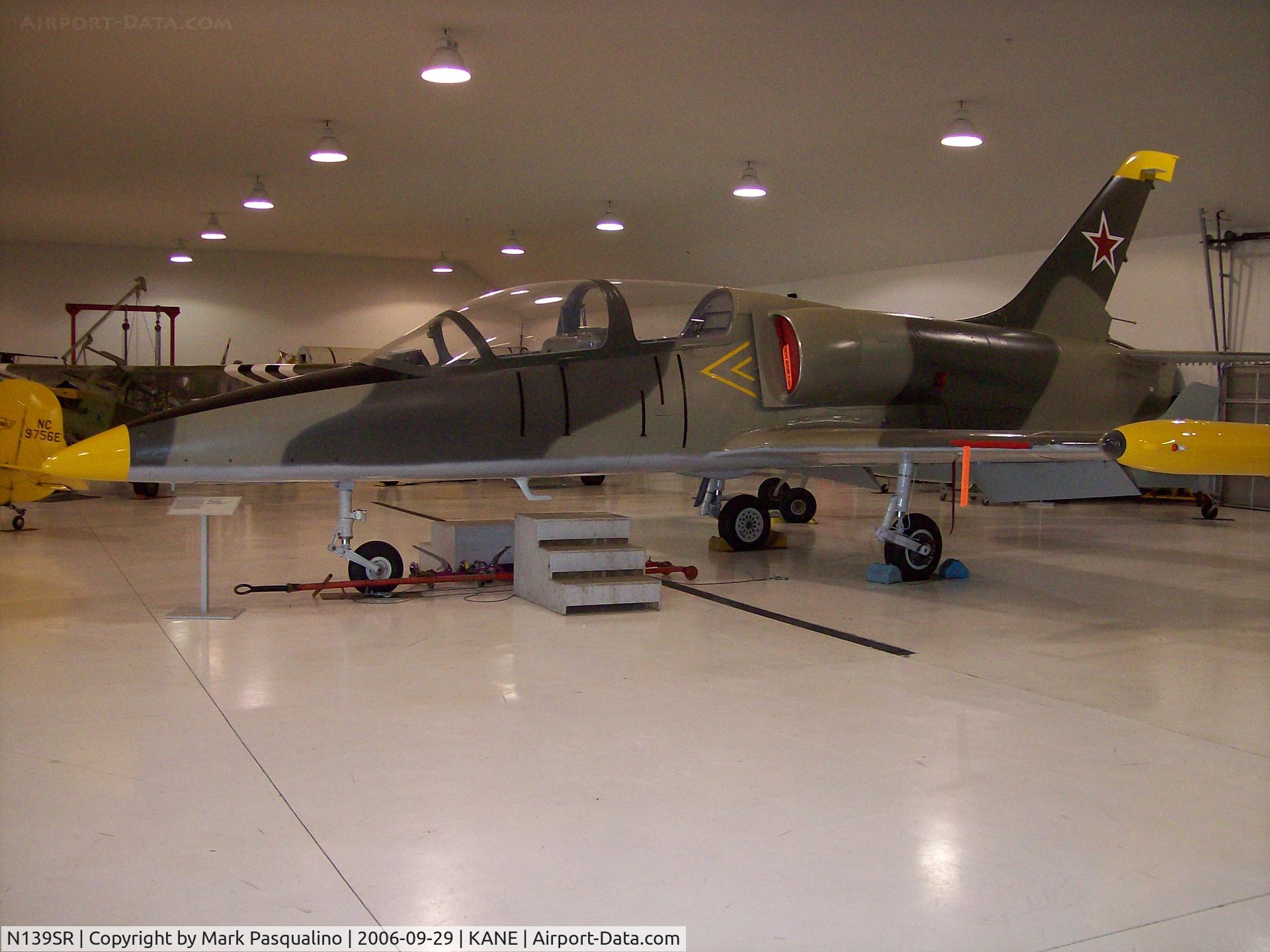 N139SR, 1983 Aero L-39 Albatros C/N 332448, L-39C