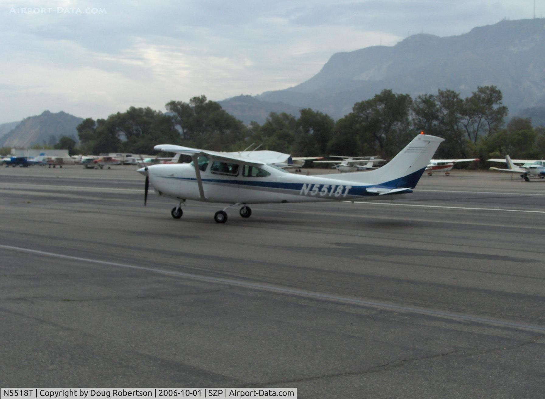 N5518T, 1982 Cessna TR182 Turbo Skylane RG C/N R182-01882, 1982 Cessna TR182 TURBO SKYLANE RG, Lycomimg O-540-L3C5D 235 Hp, CS prop, taxi