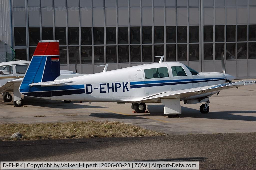 D-EHPK, 1988 Mooney M20R Ovation C/N 240137, Mooney M201