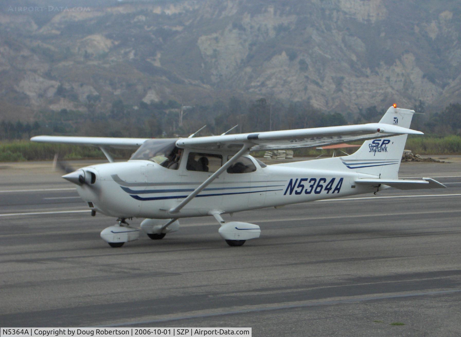 N5364A, 2003 Cessna 172S C/N 172S9417, 2003 Cessna 172S SKYHAWK SP, Lycoming IO-360-L2A 180 Hp, taxi