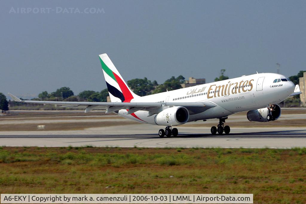 A6-EKY, 2000 Airbus A330-243 C/N 328, A.330