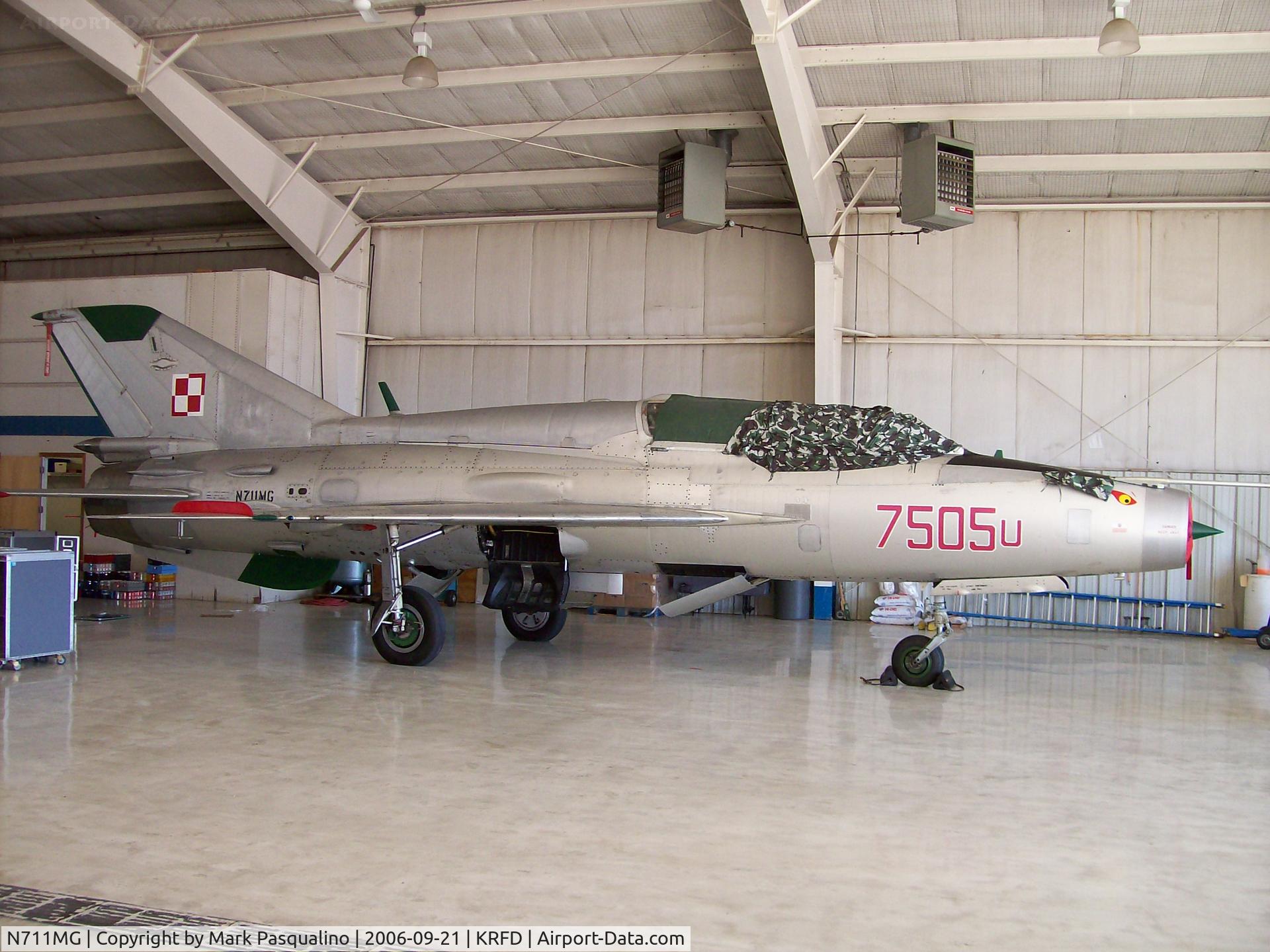 N711MG, 1973 Mikoyan-Gurevich MiG-21 C/N 5695175, MiG 21
