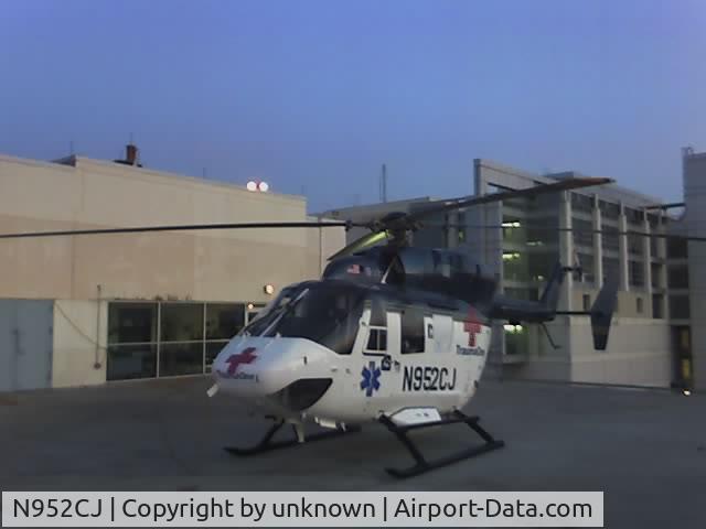 N952CJ, 1984 Eurocopter-Kawasaki BK-117A-3 C/N S-7052, n952cj on shands helipad