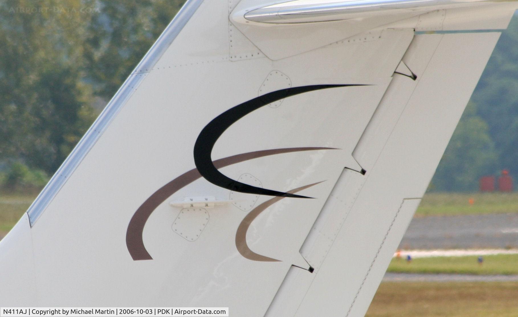N411AJ, 2004 Learjet 40 C/N 40-2011, Tail Art