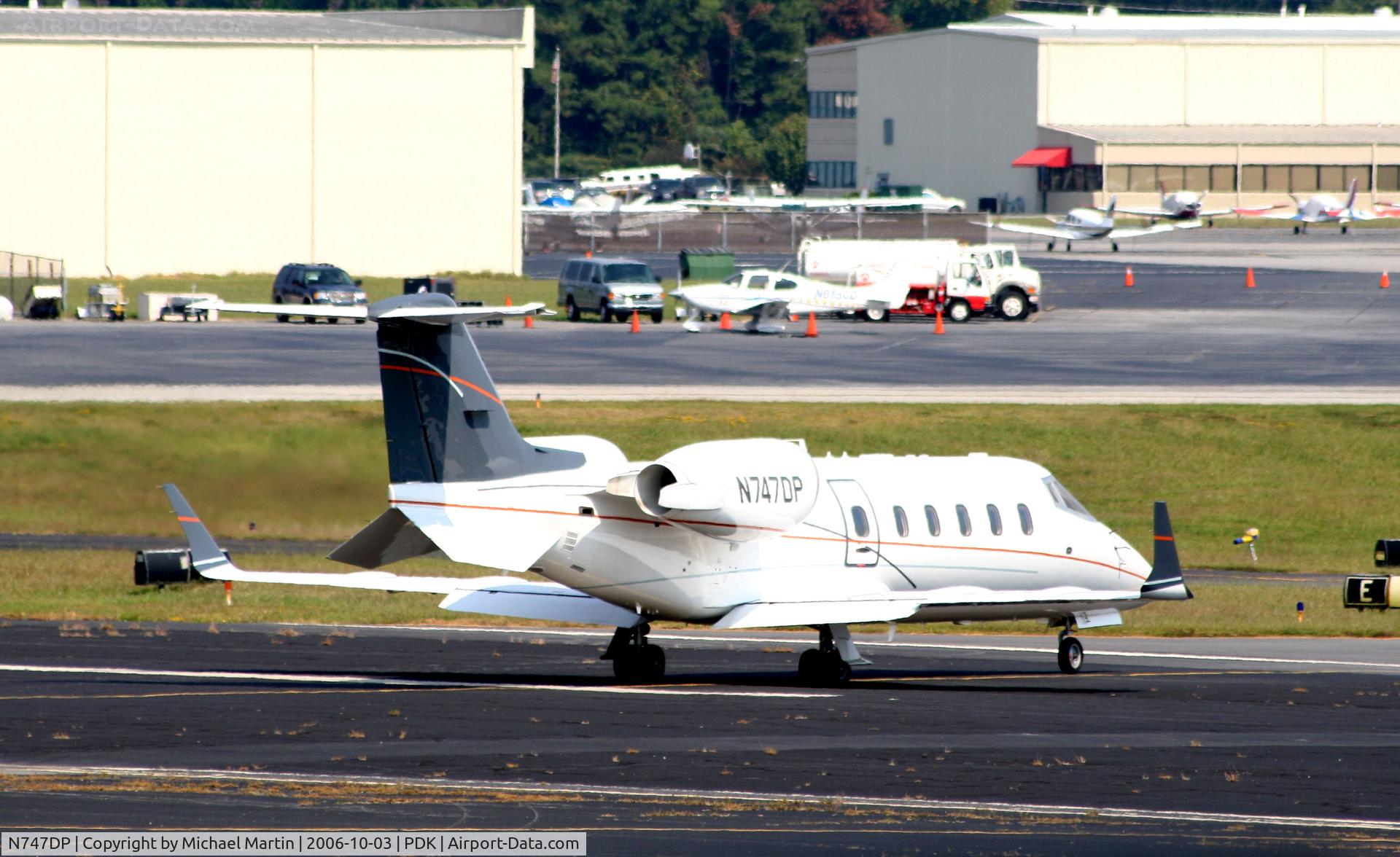 N747DP, 2002 Learjet Inc 60 C/N 251, Taxing to Runway 20L