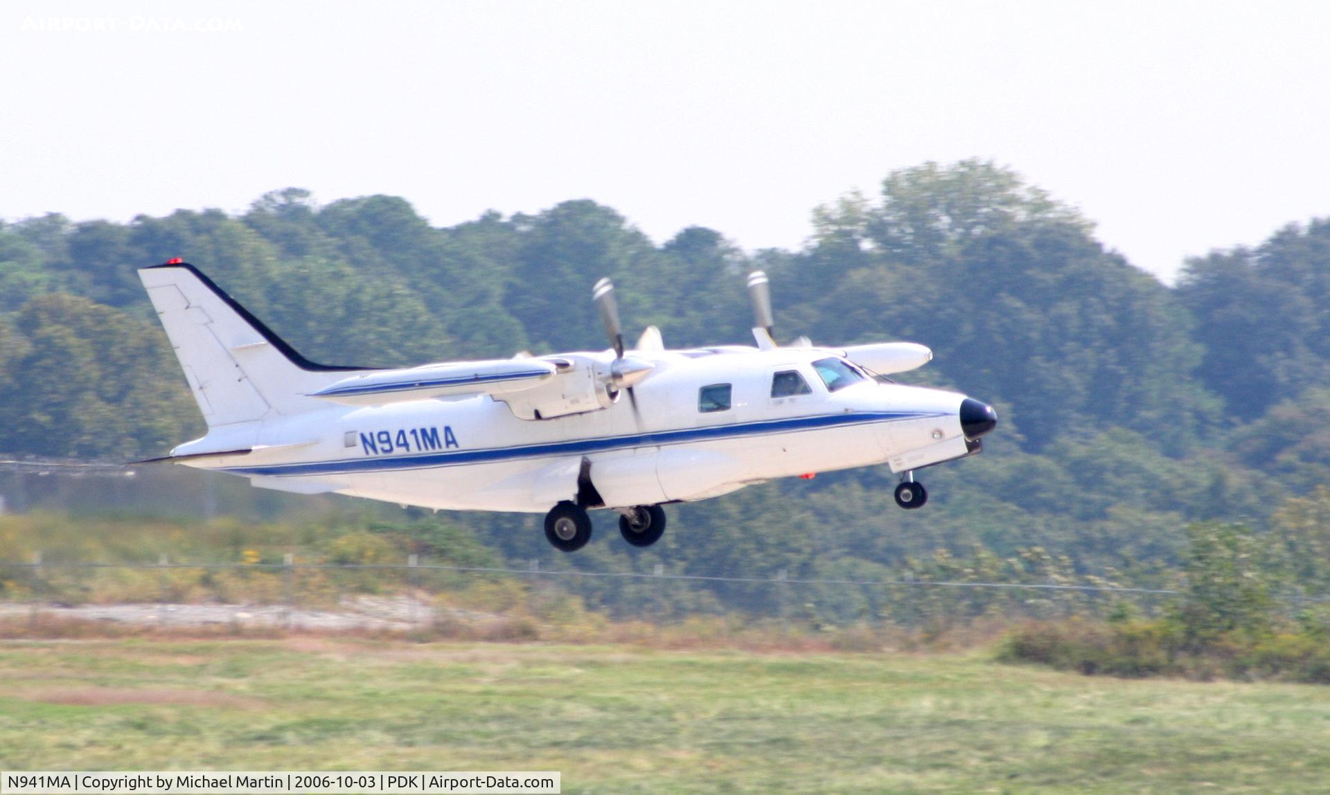 N941MA, 1979 Mitsubishi MU-2B-60 Marquise C/N 744 SA, Taking off from Runway 20L