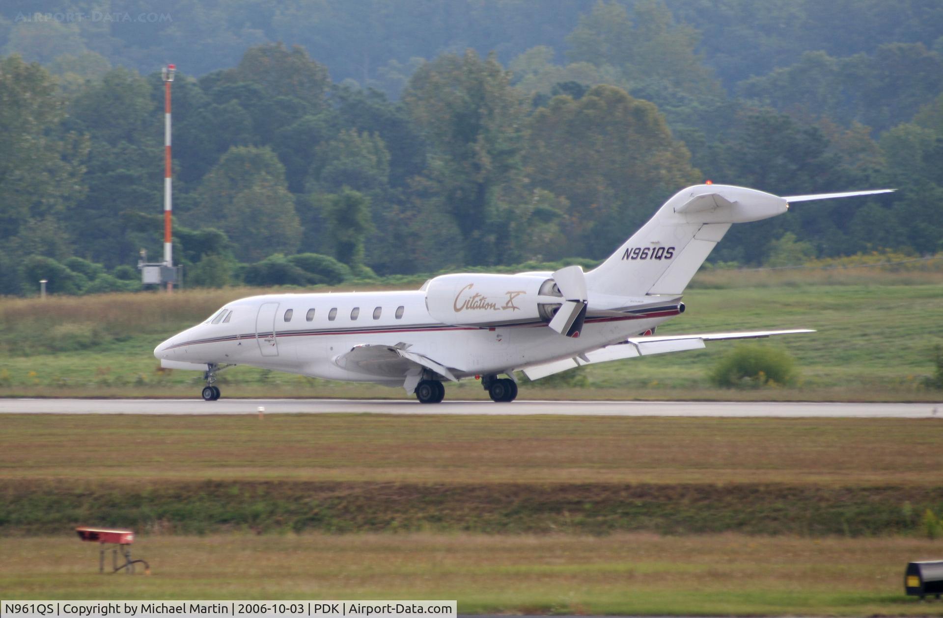 N961QS, 1998 Cessna 750 Citation X Citation X C/N 750-0061, Landing Runway 2R