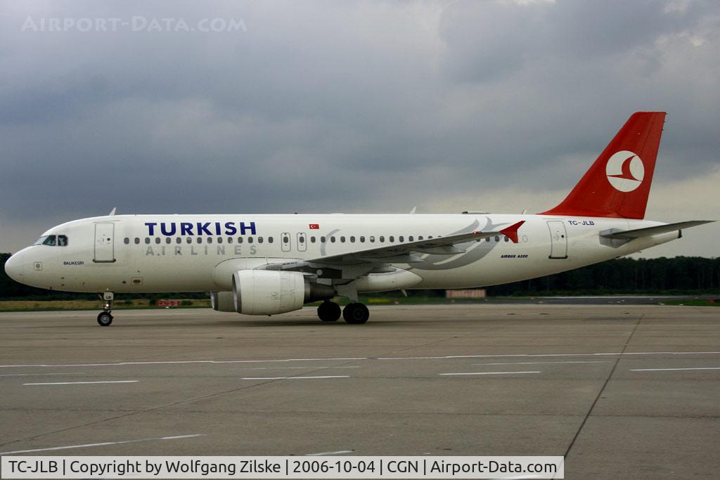 TC-JLB, 1995 Airbus A320-214 C/N 562, visitor