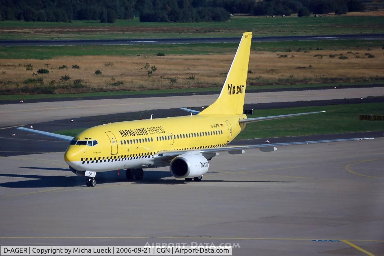 D-AGER, 1998 Boeing 737-75B C/N 28107, Taxiing to the gate