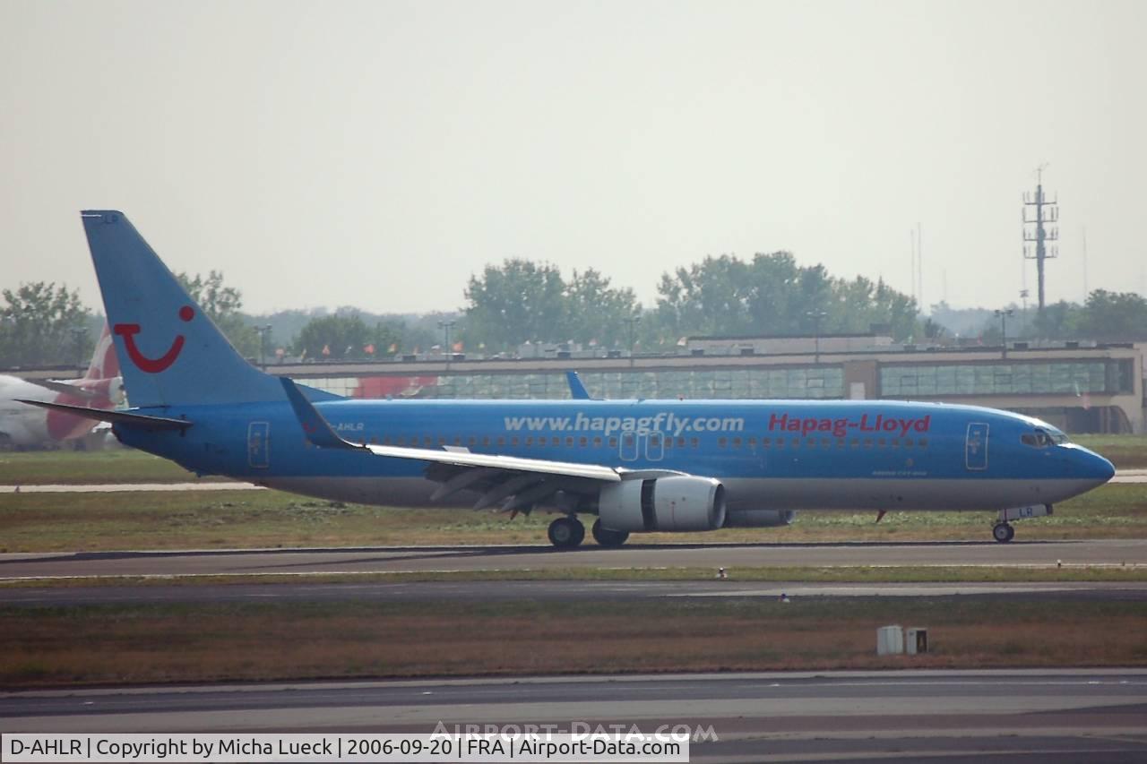 D-AHLR, 2002 Boeing 737-8K5 C/N 32907, Just landed, thrust reversers deployed