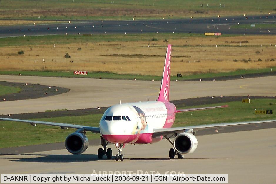 D-AKNR, 2000 Airbus A319-112 C/N 1209, Taxiing to the gate