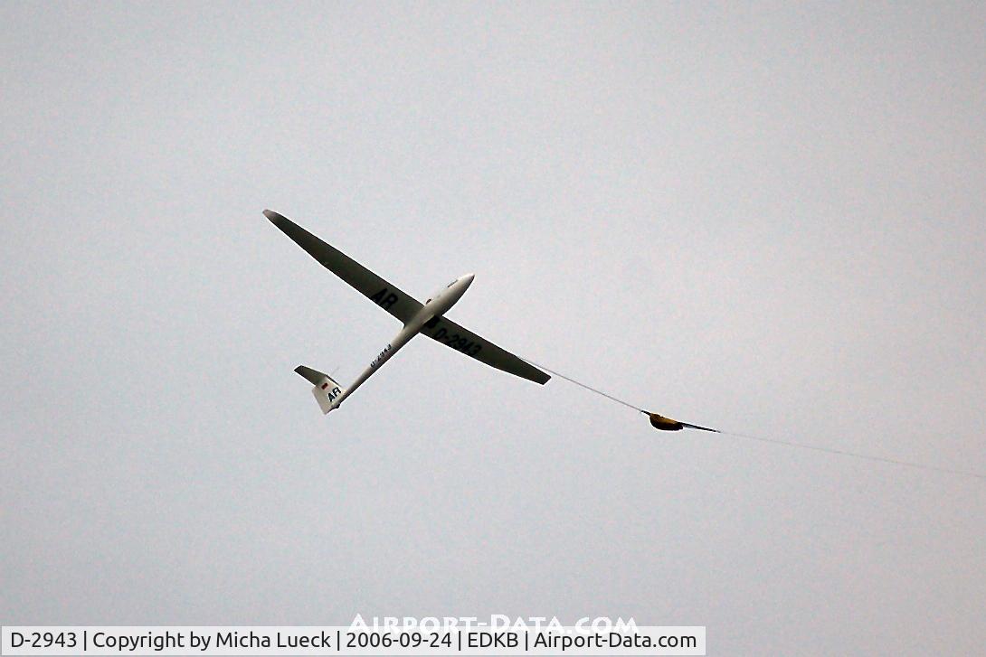 D-2943, Rolladen-Schneider LS-8 C/N Not found D-2943, Flying start...