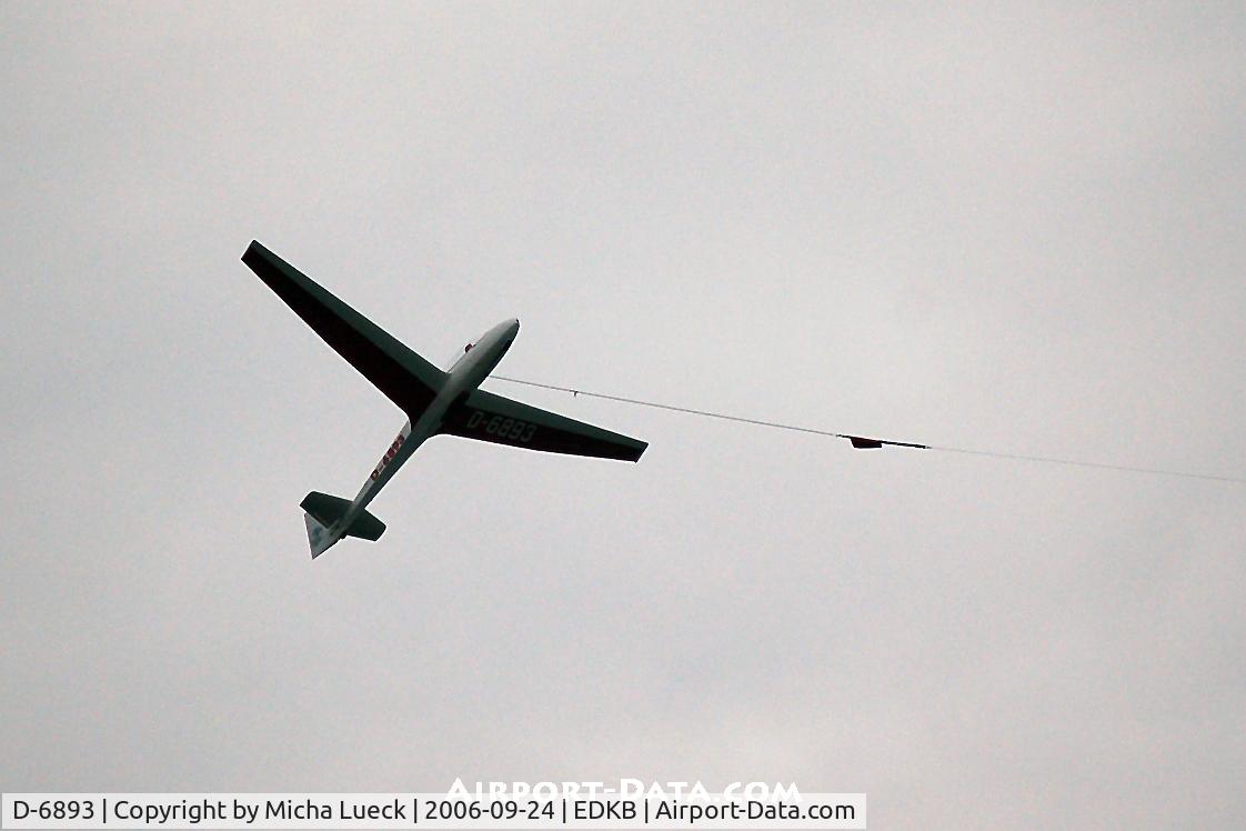 D-6893, 1979 Glaser-Dirks DG-202/17 C/N 2-89/1706, Flying start...