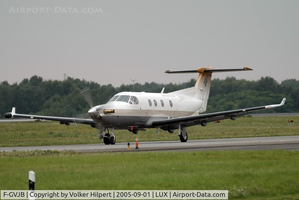 F-GVJB, 2000 Pilatus PC-12/45 C/N 359, Pilatus PC-12