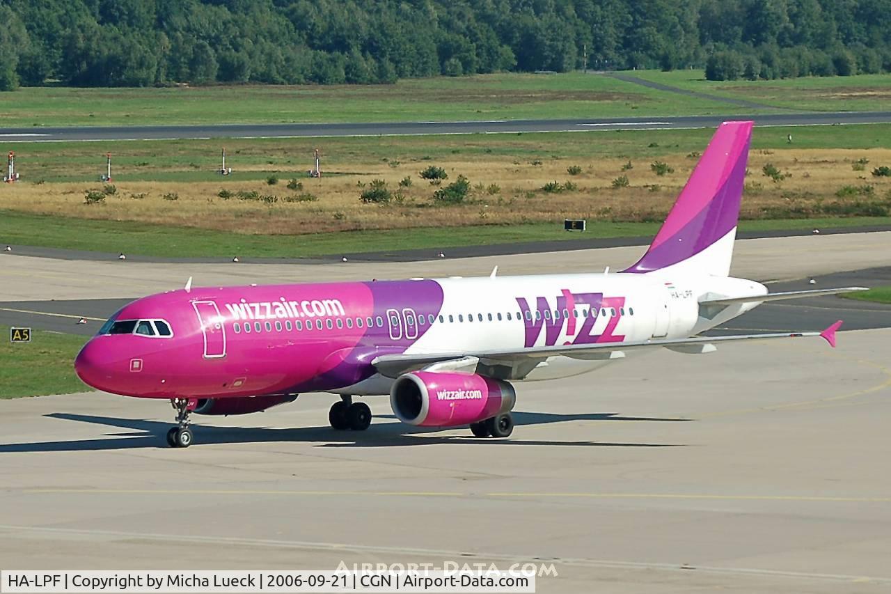 HA-LPF, 2002 Airbus A320-233 C/N 1834, Taxiing to the gate