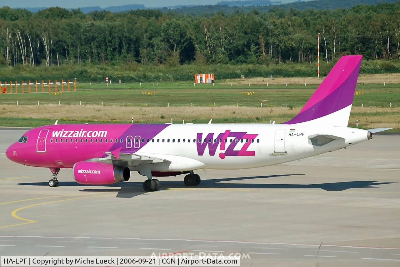 HA-LPF, 2002 Airbus A320-233 C/N 1834, Taxiing to the gate