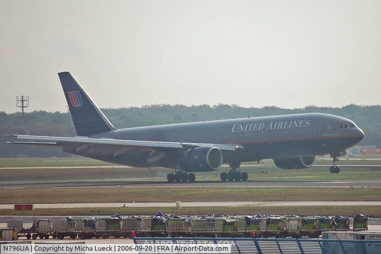 N796UA, 1998 Boeing 777-222 C/N 26931, Touch-down in Frankfurt