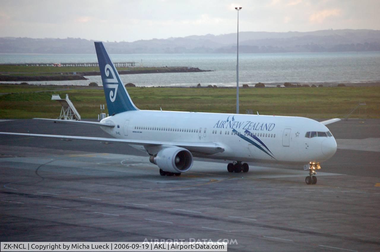 ZK-NCL, 1997 Boeing 767-319/ER C/N 28745, Evening arrival in Auckland