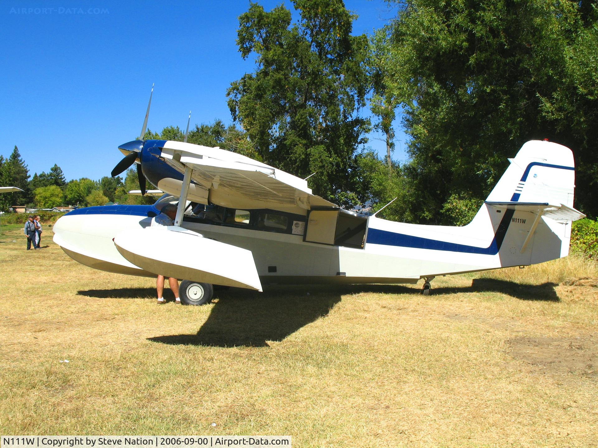 N111W, 1945 Grumman G-44A Widgeon C/N 1420, Beautiful 1945 Grumman G-44A Widgeon attending Clear Lake Splash-in @ Natural High School seaplane ramp, Lakeport, CA