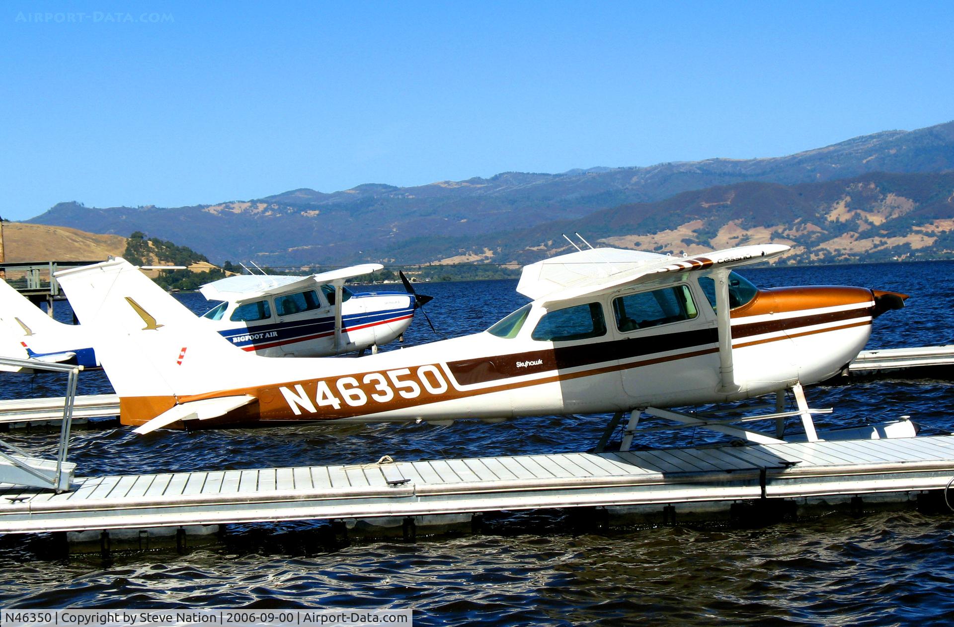 N46350, 1968 Cessna 172K Skyhawk C/N 17257203, Phoenix Flying Club 1968 Cessna 172K moored at Skylark Shores Motel, Lakeport, CA for 2006 Clear Lake Splash-in