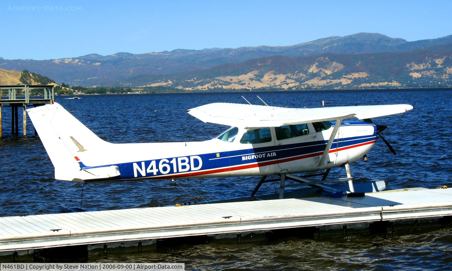 N461BD, 1978 Cessna 172N C/N 17270418, Down from Anchorage for 2006 Clear Lake Splash-in is Bigfoot Air's 1978 float-equipped 172N moored at Skylark Shores Motel, Lakeport, CA