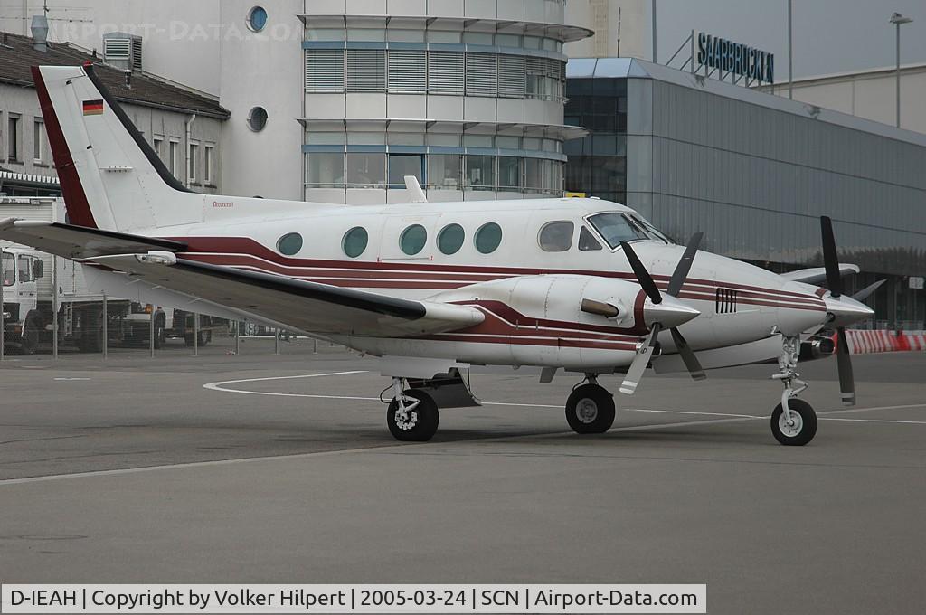 D-IEAH, 1989 Beech C90A King Air C/N LJ-1216, Beech King Air 90