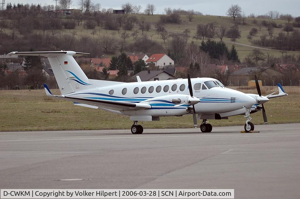D-CWKM, Raytheon Beechcraft King Air 350 C/N FL-410, Beech Super King Air 350
