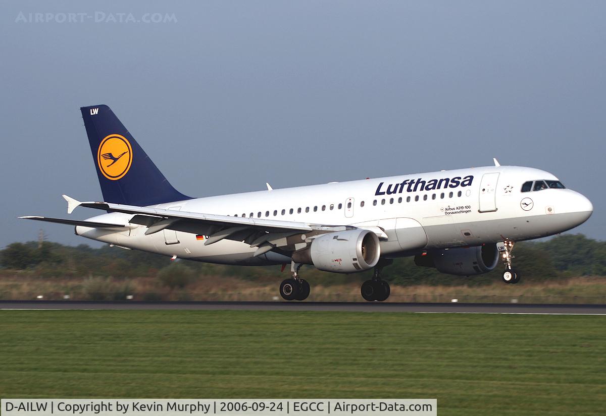 D-AILW, 1998 Airbus A319-114 C/N 853, Touchdown on 06R