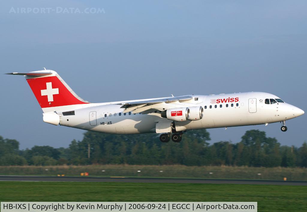 HB-IXS, 1995 British Aerospace Avro 146-RJ100 C/N E3280, Swiss RJ landing 06R